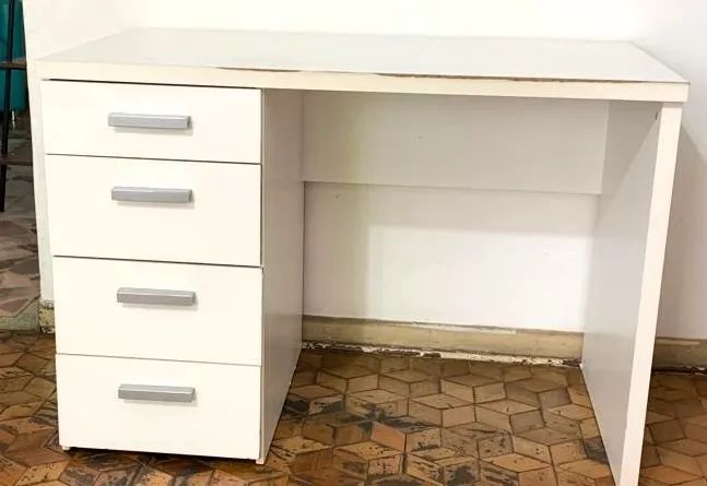 MESA DE ESCRITÓRIO USADA