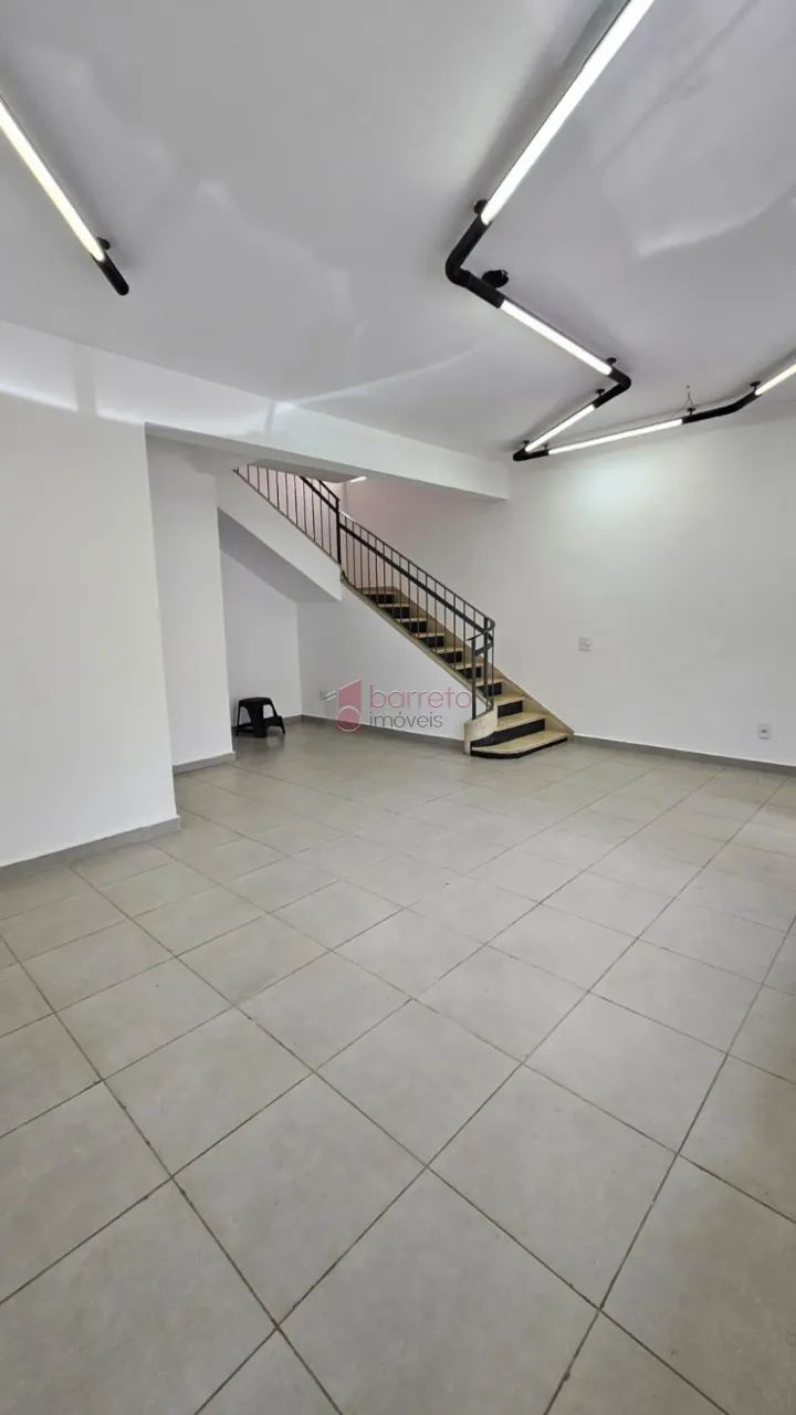 PRÉDIO COMERCIAL COM EDÍCULA NO CENTRO - JUNDIAÍ/SP