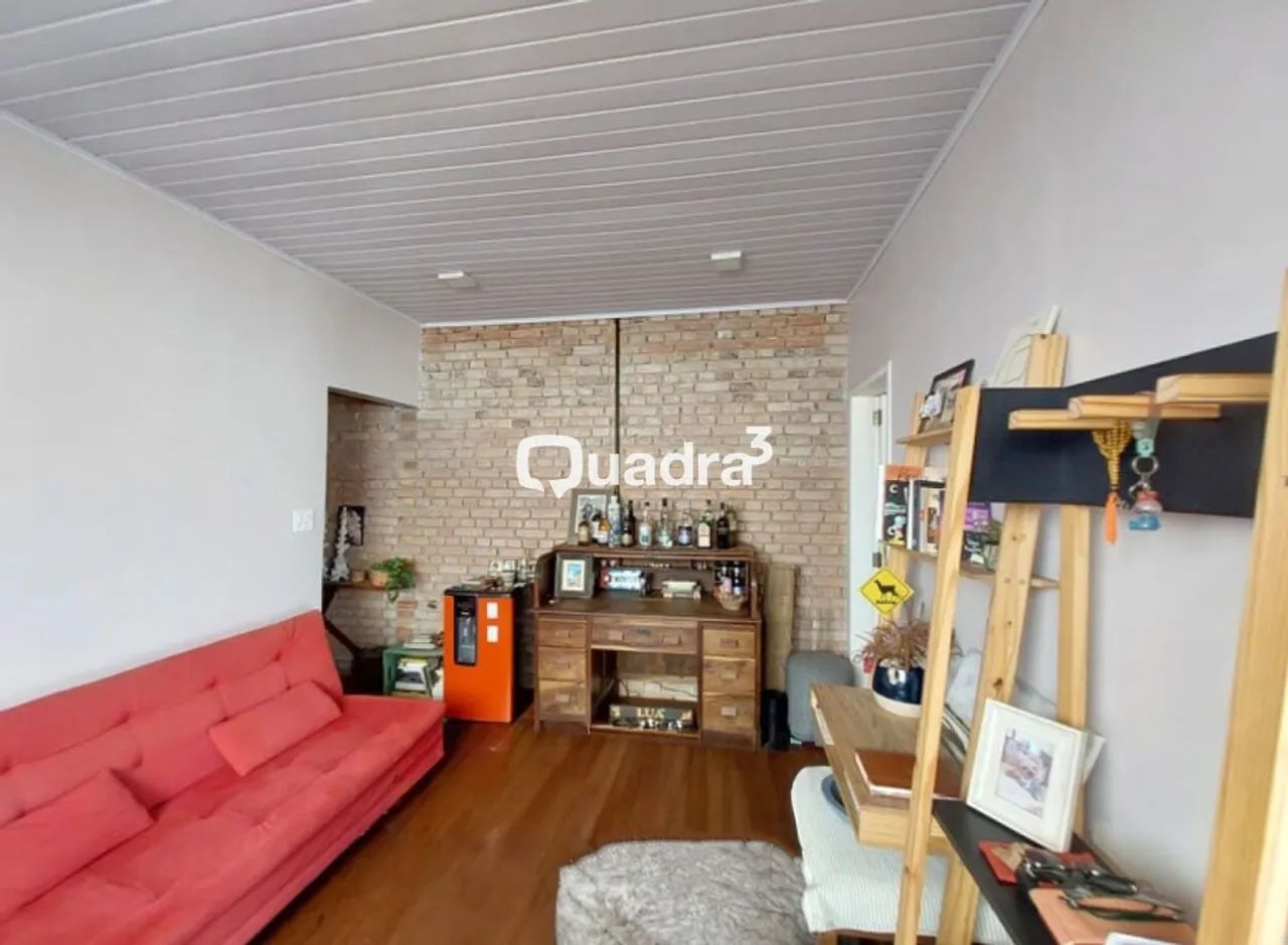 Casa de Vila Charmosa para Aluguel  95m²