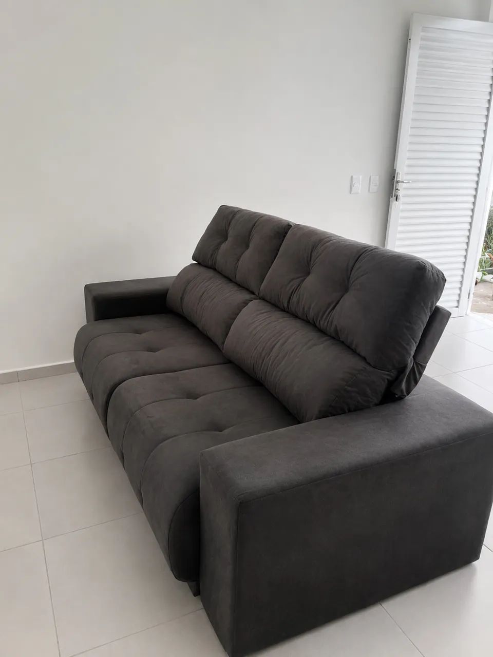 Sofá Retrátil Cinza OPORTUNIDADE 