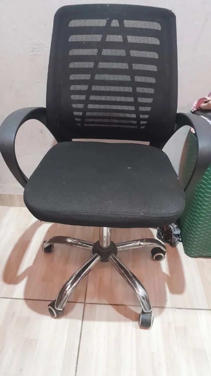 Escrivaninha e mesa de escritório 