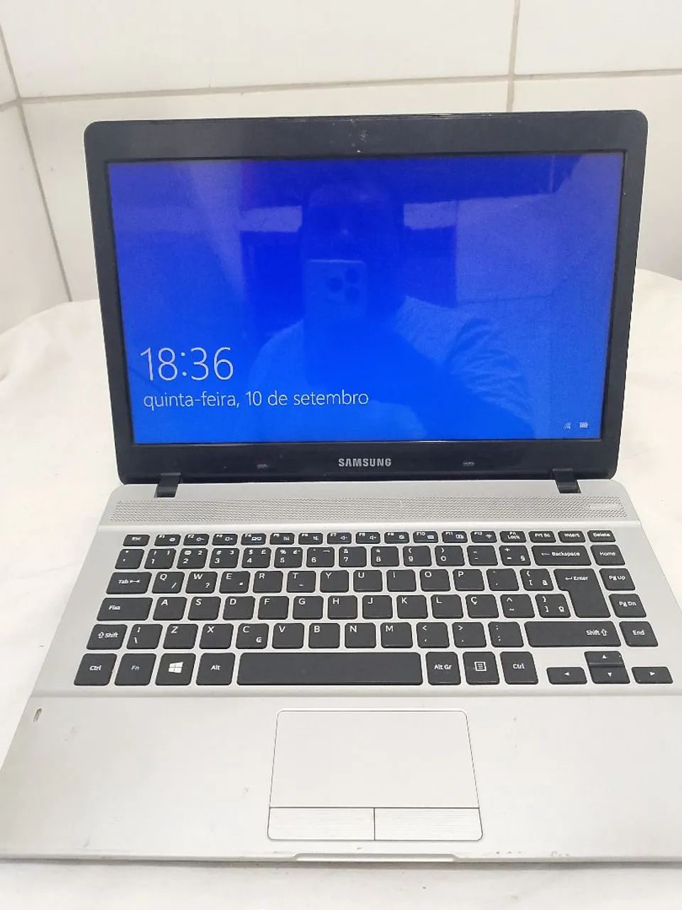 Vendo notebook Samsung core i3  - Foto 2