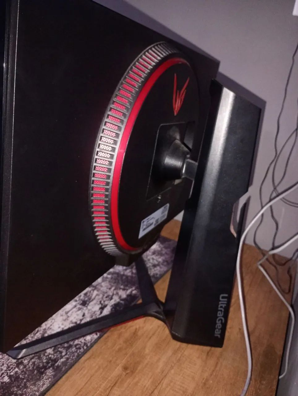 Monitor LG UltraGear 144hz 27' 1ms - Foto 2