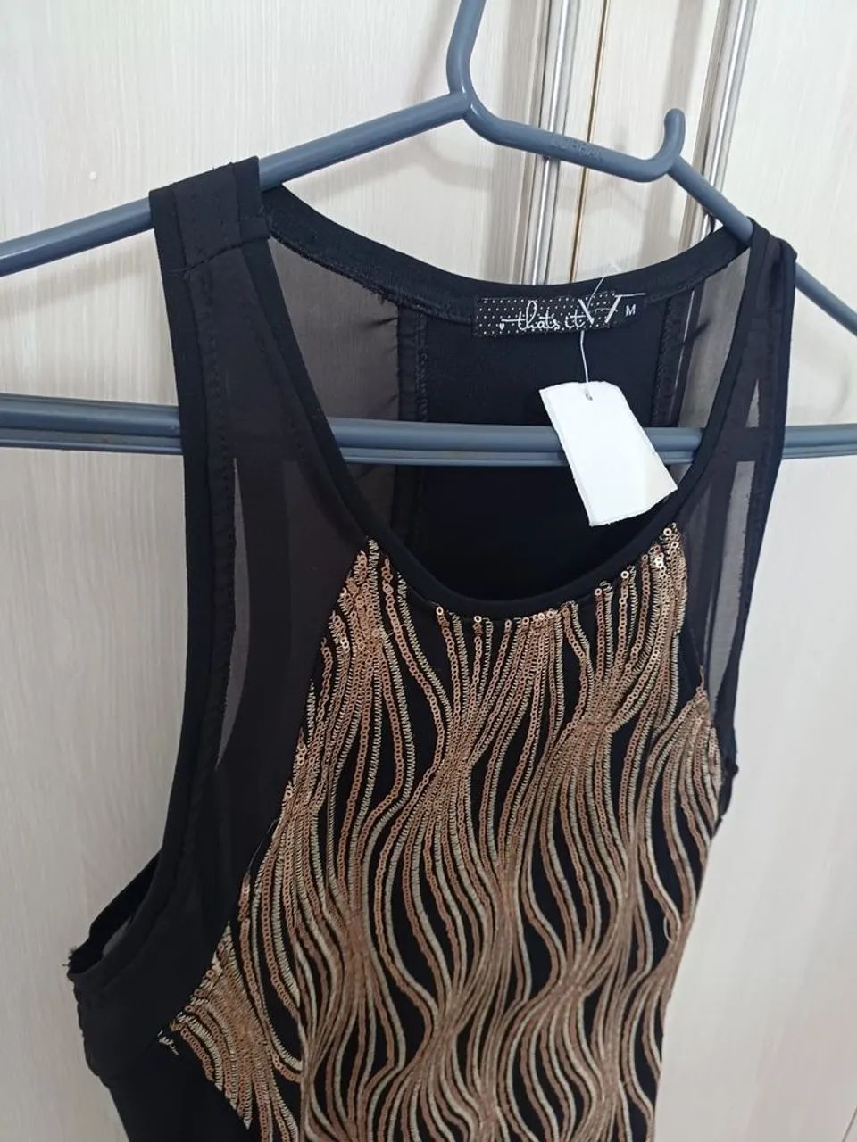 Vestido detalhes dourados - Foto 4
