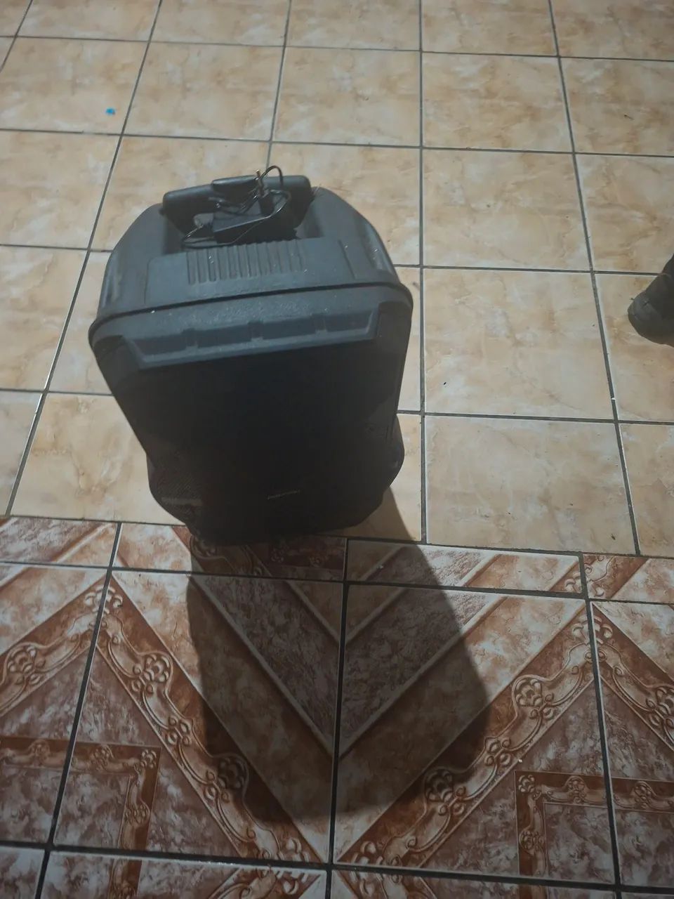 Caixa de som com defeito 451188069226915840