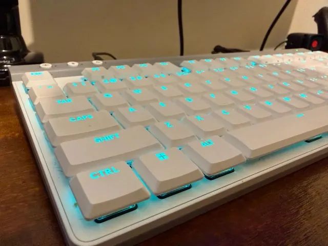 Teclado Logitech G515 Wireless