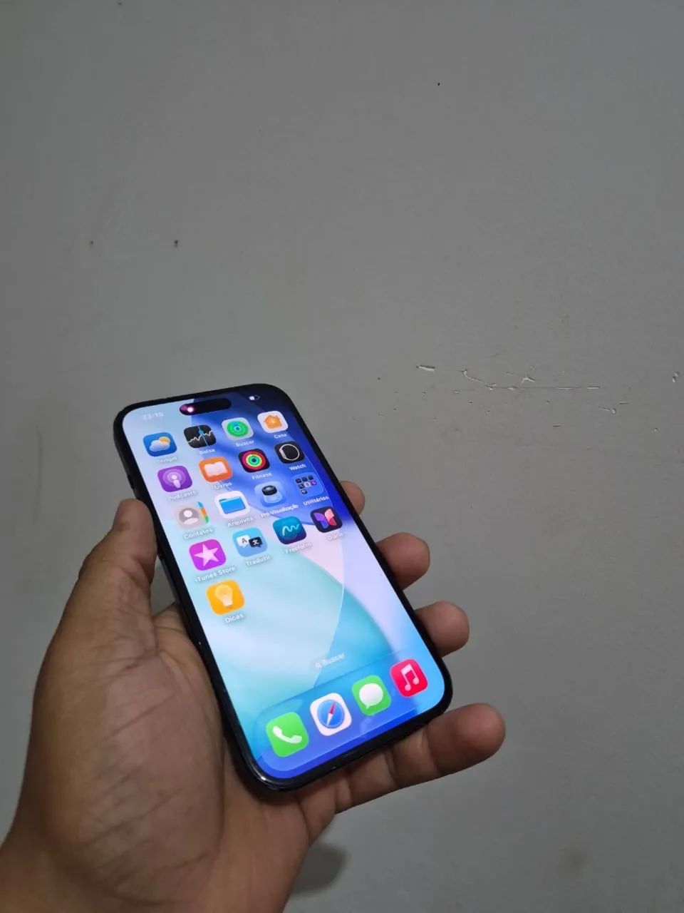 iPhone 15 