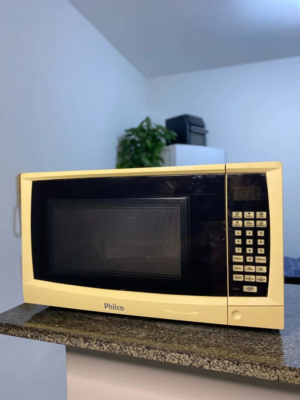 Micro-ondas PHILCO 220v