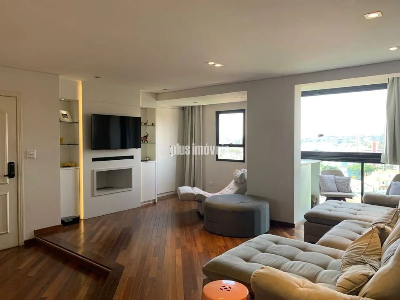 Lindo Apartamento com 4 dormitórios - Foto 2