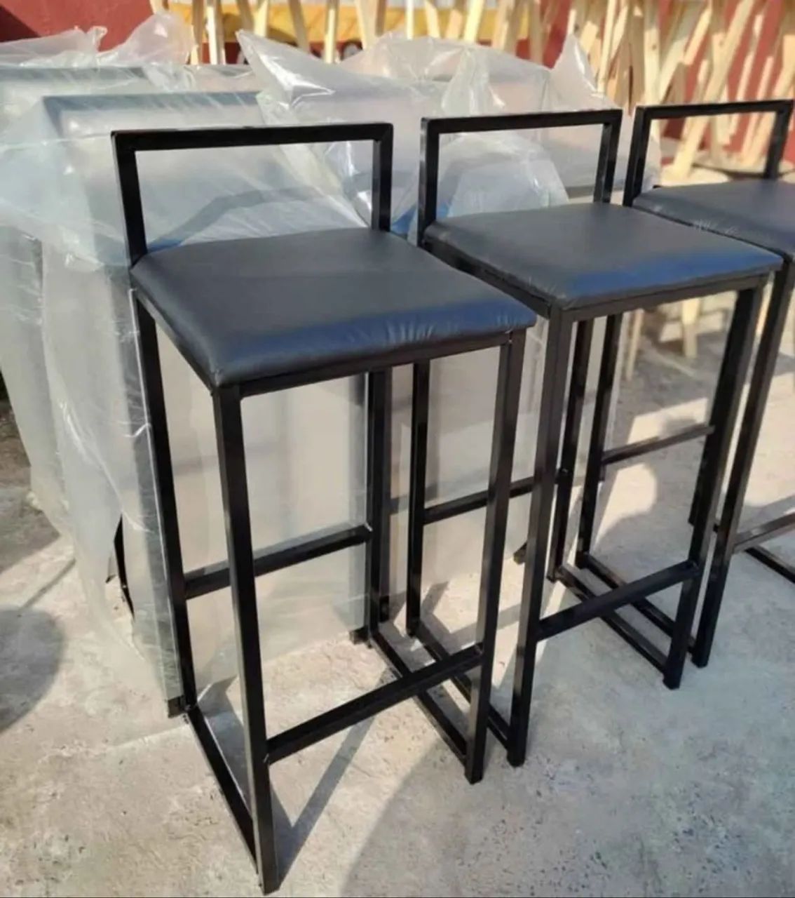 Banqueta Americana Quadrada (Pronta entrega)