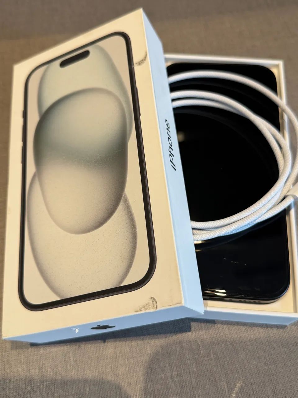 iPhone 15 256