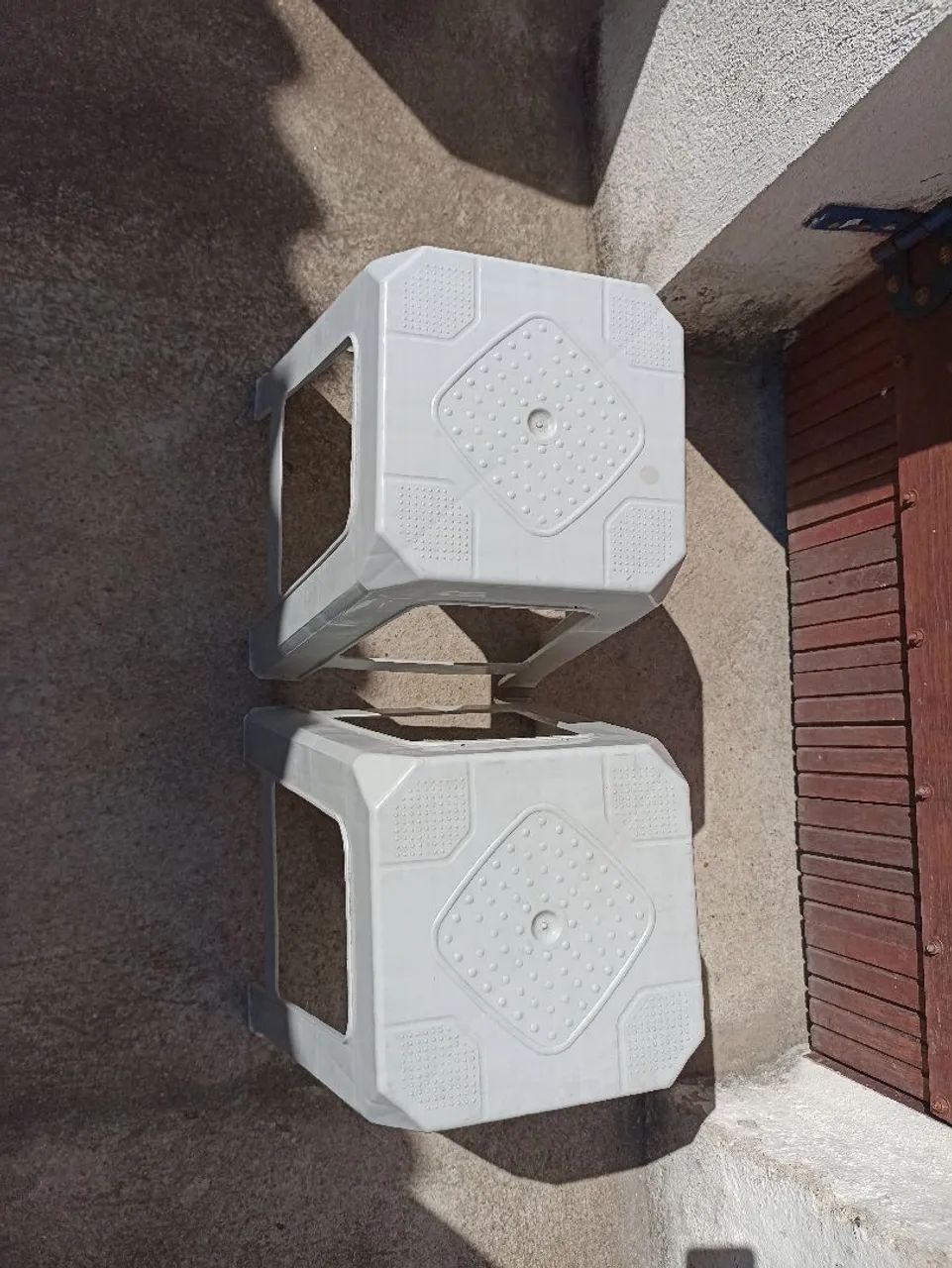 Banco de plástico super resistente 