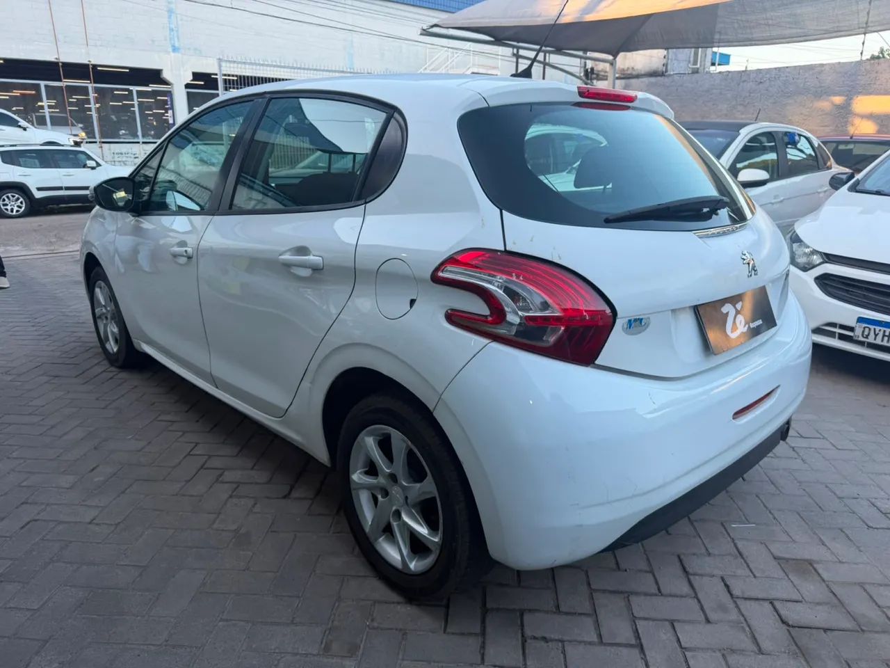 Peugeot 208 Active/active Pack 1.5 Flex 8V 5P 2015 - Foto 5