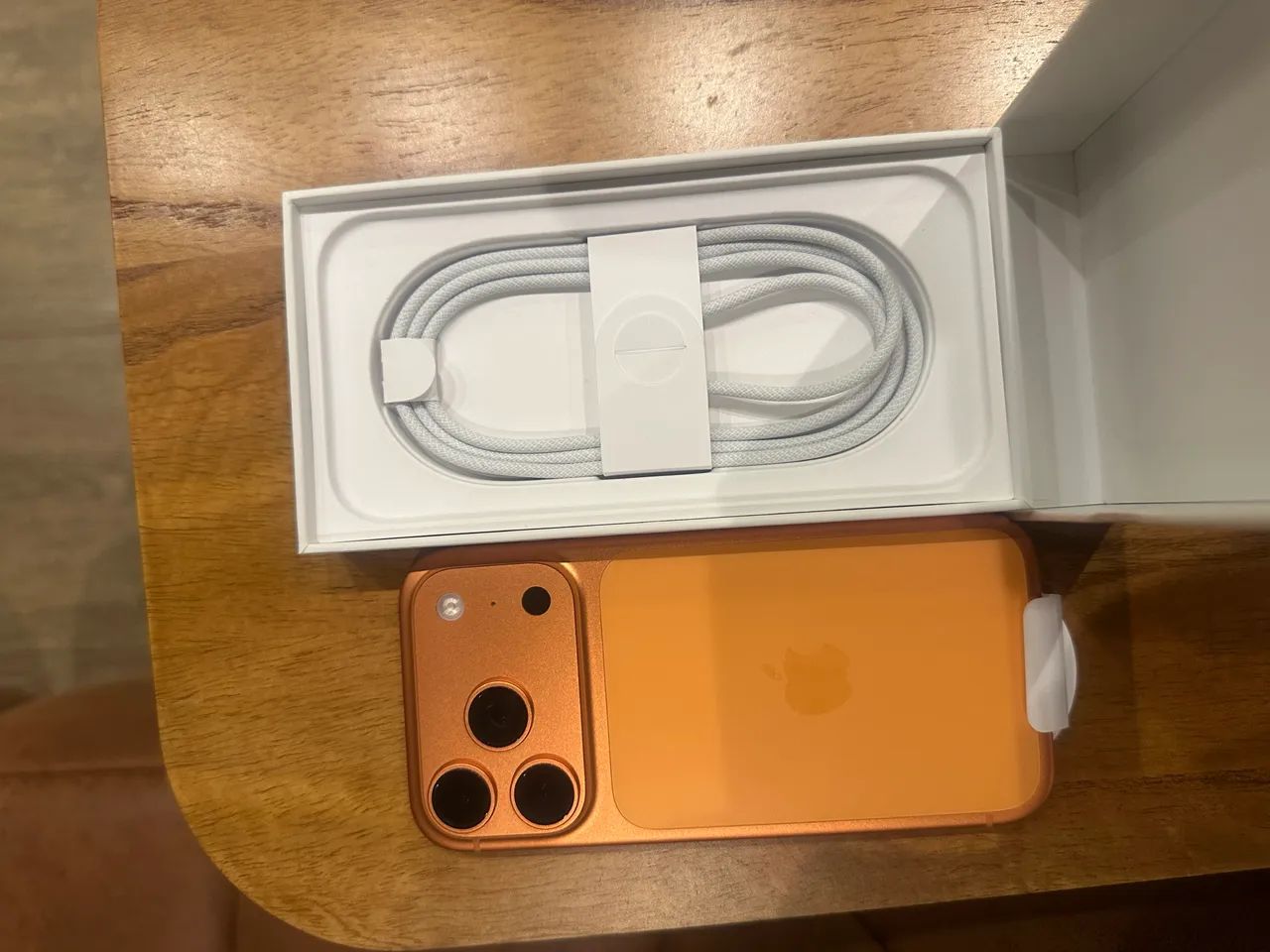 iPhone 17 pro 256 laranja - Foto 2