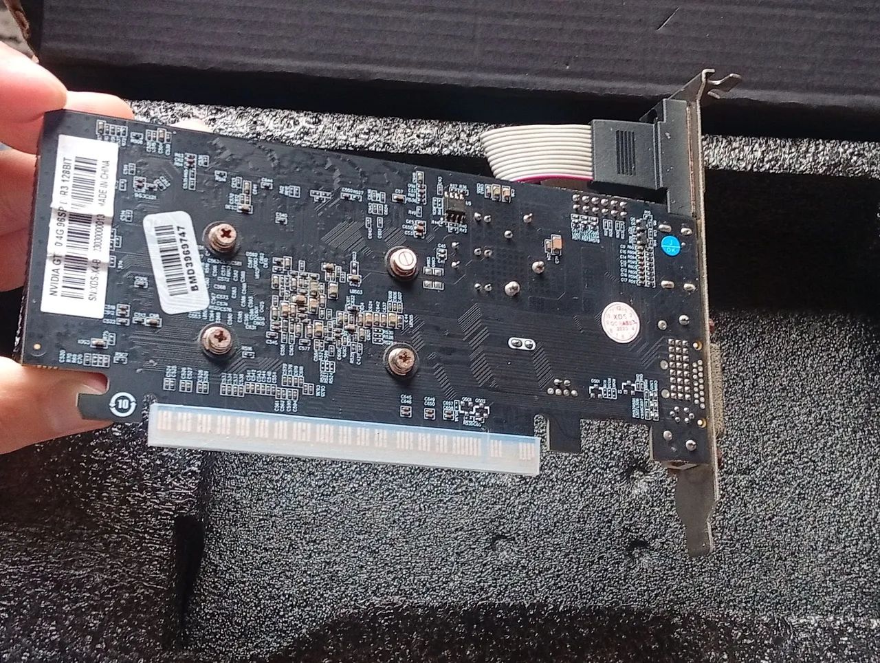 NVIDIA GeForce GT 730 4GB DDR3 128-bit - Excelente Estado - Foto 2