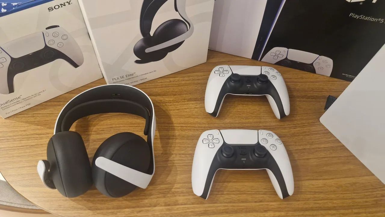 Playstation 5 + fone Sony pulse Elite + 2 controles  - Foto 3