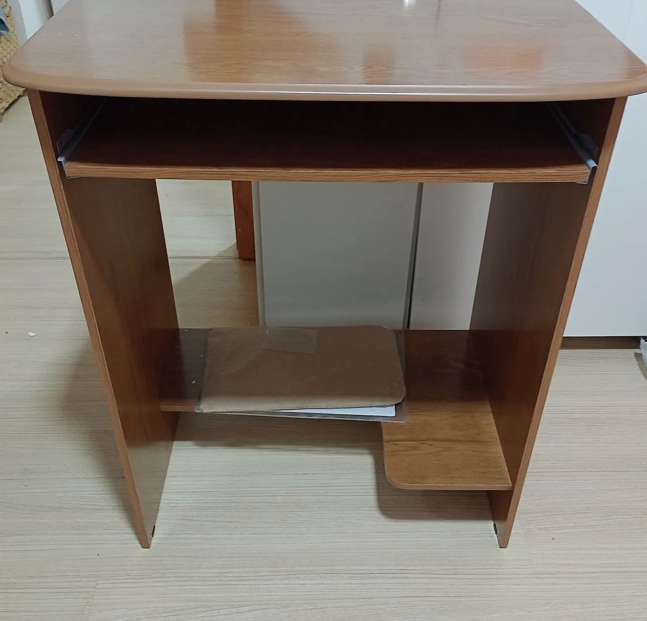 Mesa para computador 415075605760583681