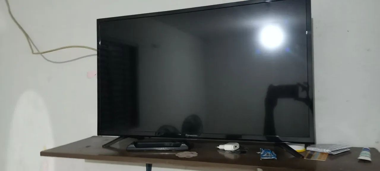 Smart TV Panasonic 32 polegadas  - Foto 2