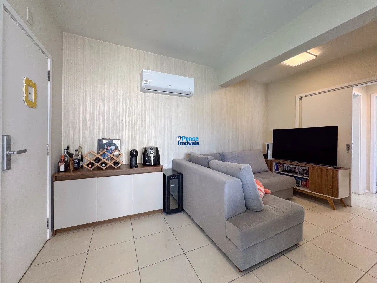 Apartamento de 2 quartos (1 suíte) e 2 vagas - Foto 2