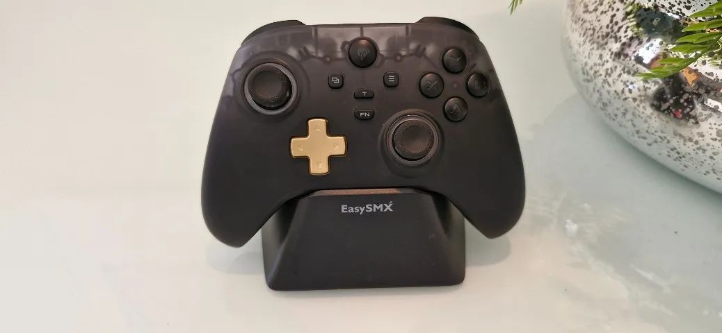 Controle sem fio EasySMX D05 com dock