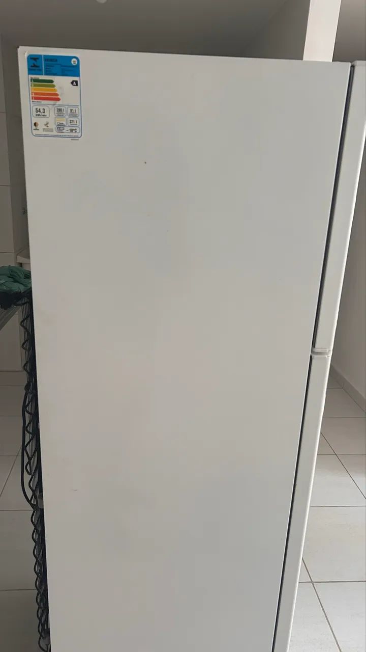 Geladeira Eletrolux Frost Free - Foto 2