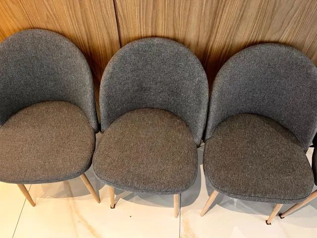 Conjunto de quatro cadeiras - Foto 2