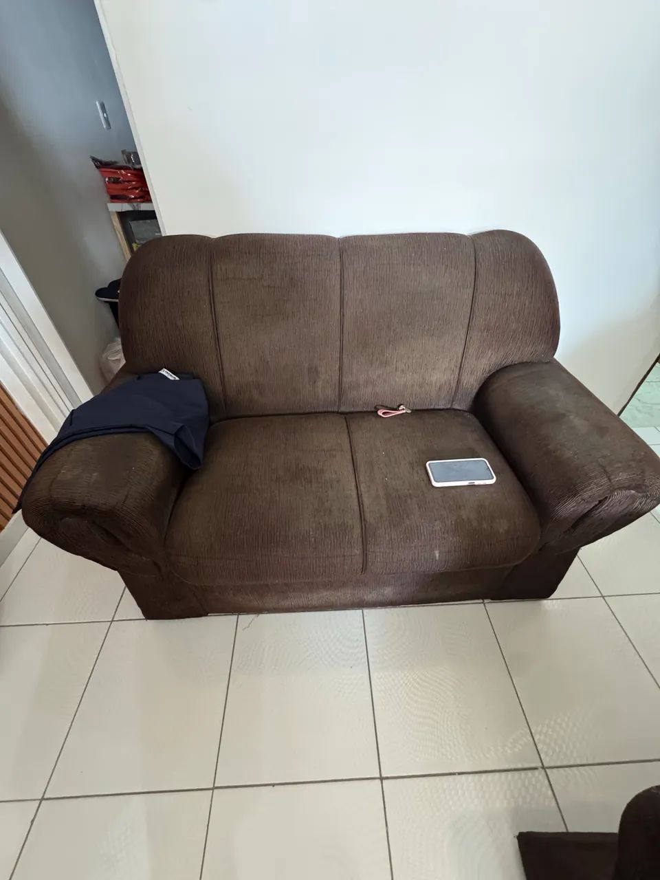 Sofá usado65184958263297121