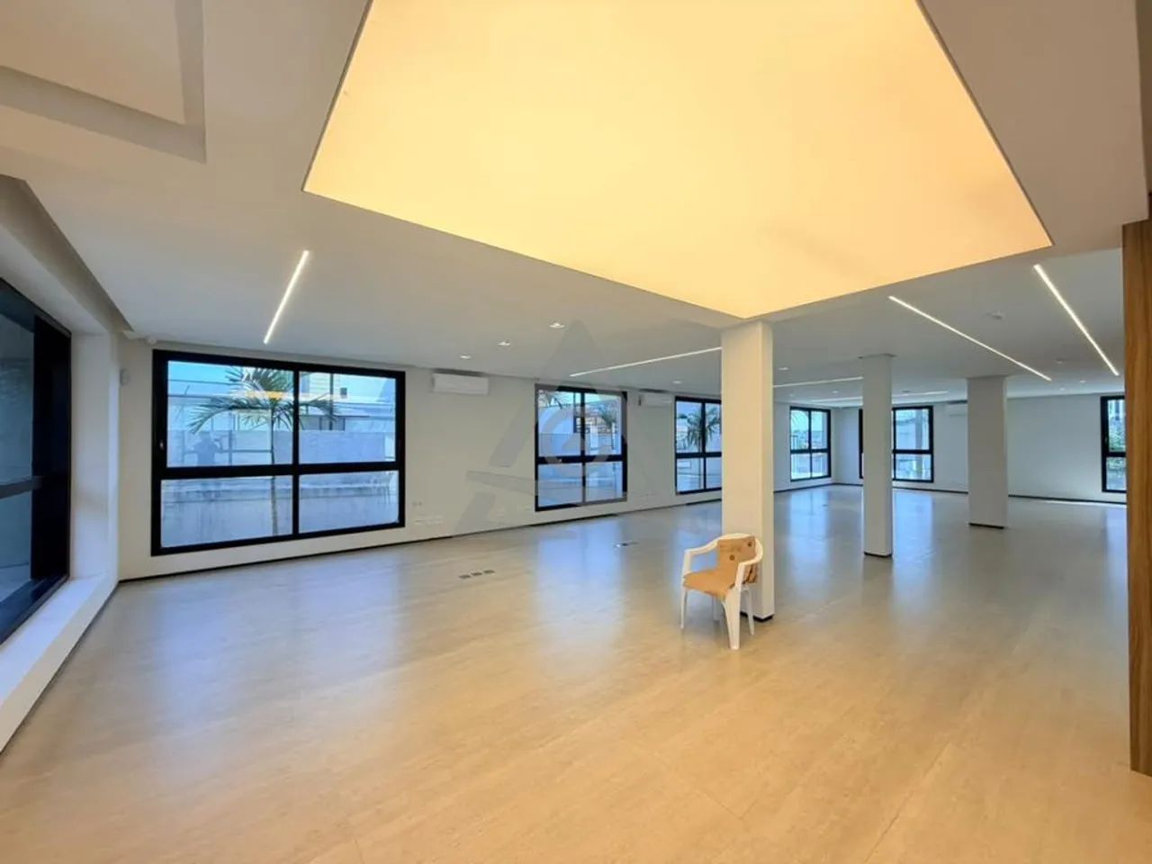 Salão para alugar em Campinas, Nova Campinas, com 800 m² - Foto 4