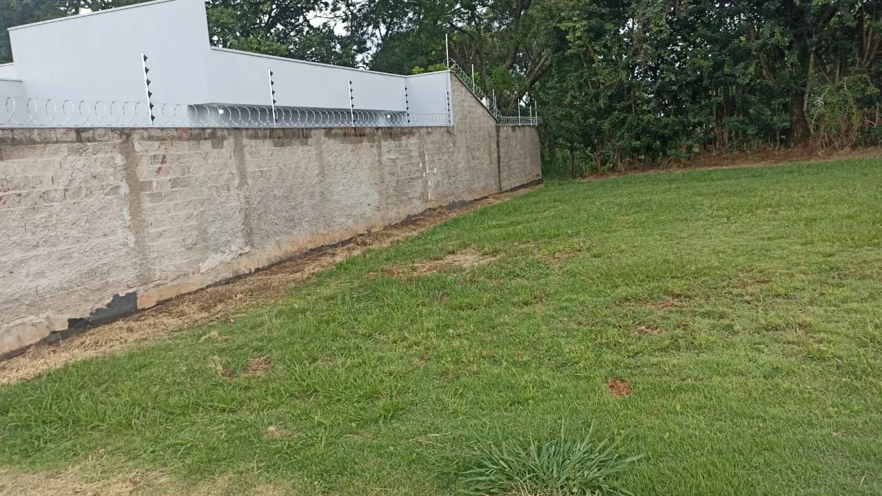 TERRENO 250,78m2