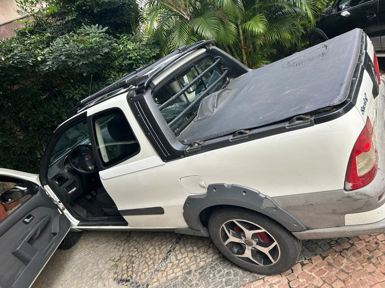 Fiat Strada Strada Trekking 1.6 16V Flex CD 2013