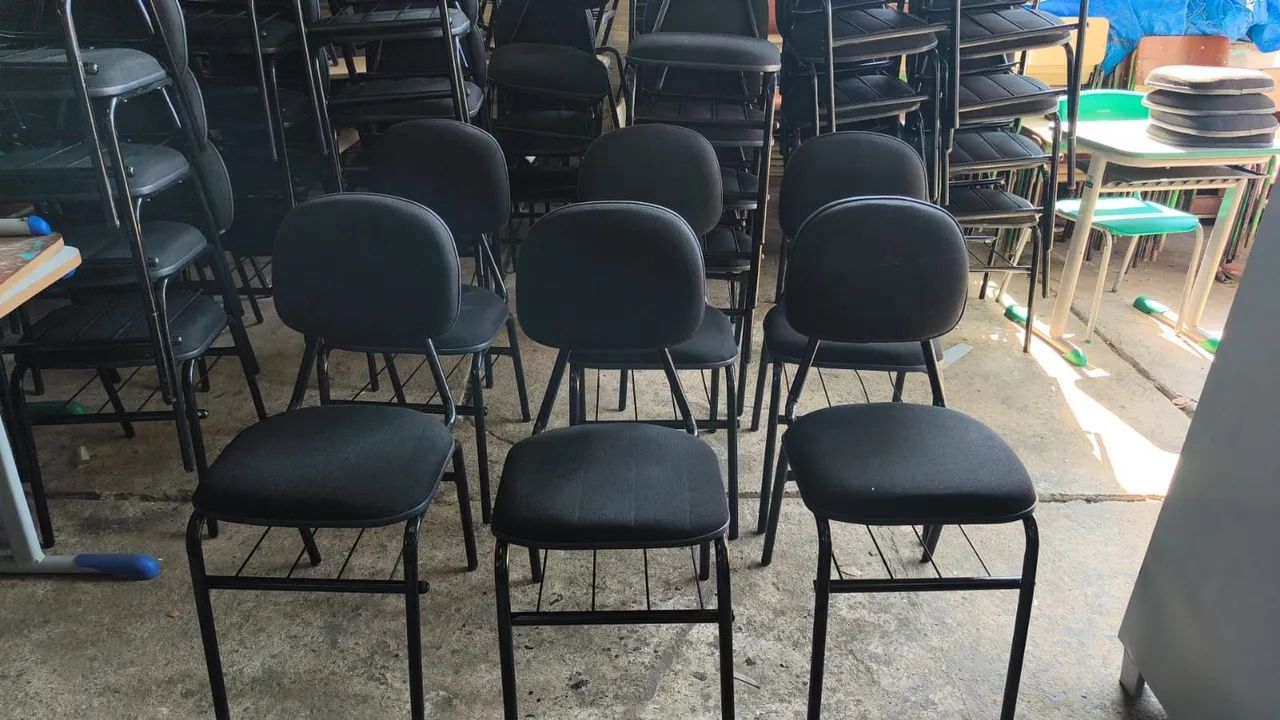 Cadeiras palito reformadas 