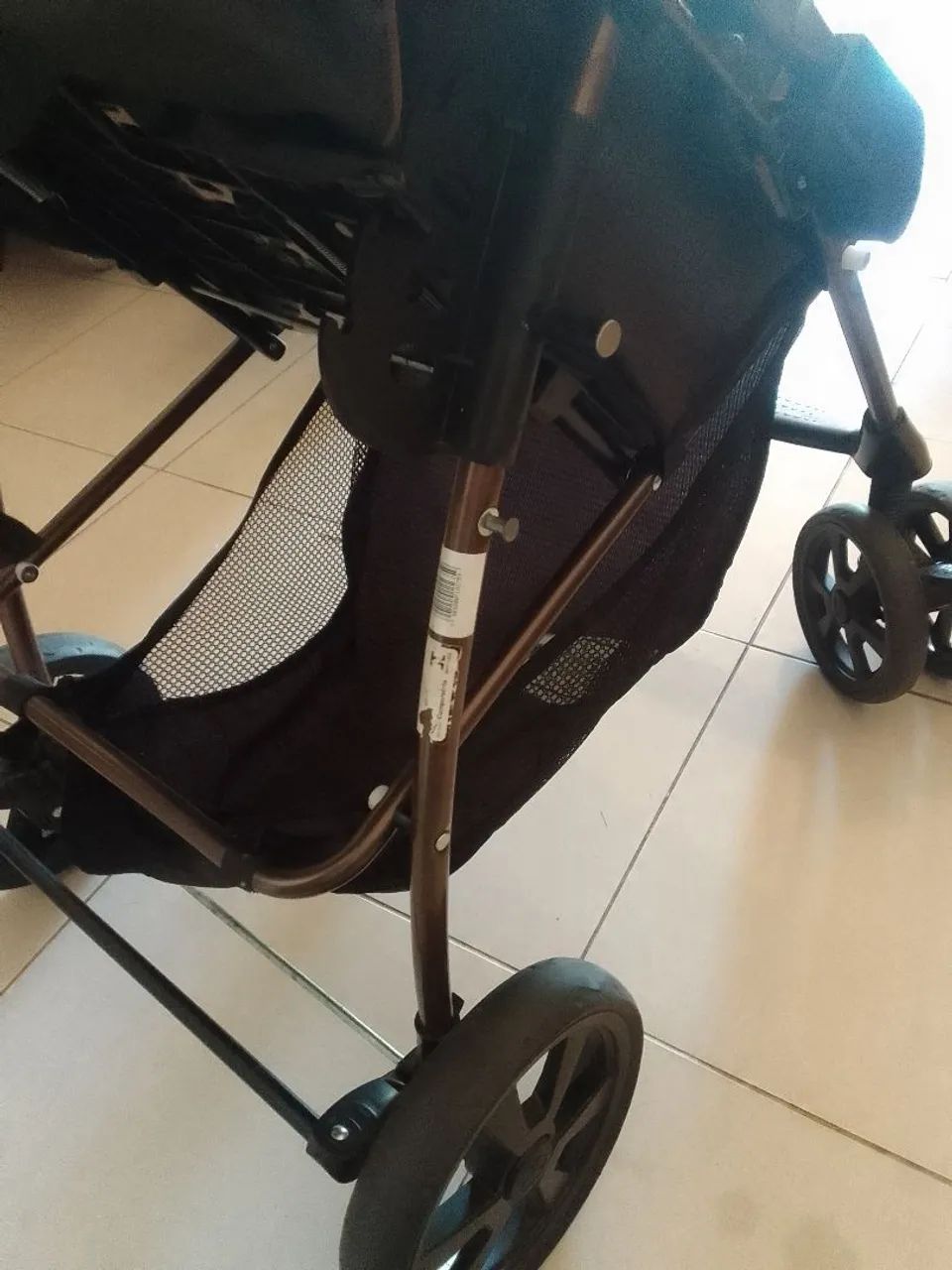 1 carrinho de bb e um berço tipo chiqueirinho  - Foto 4