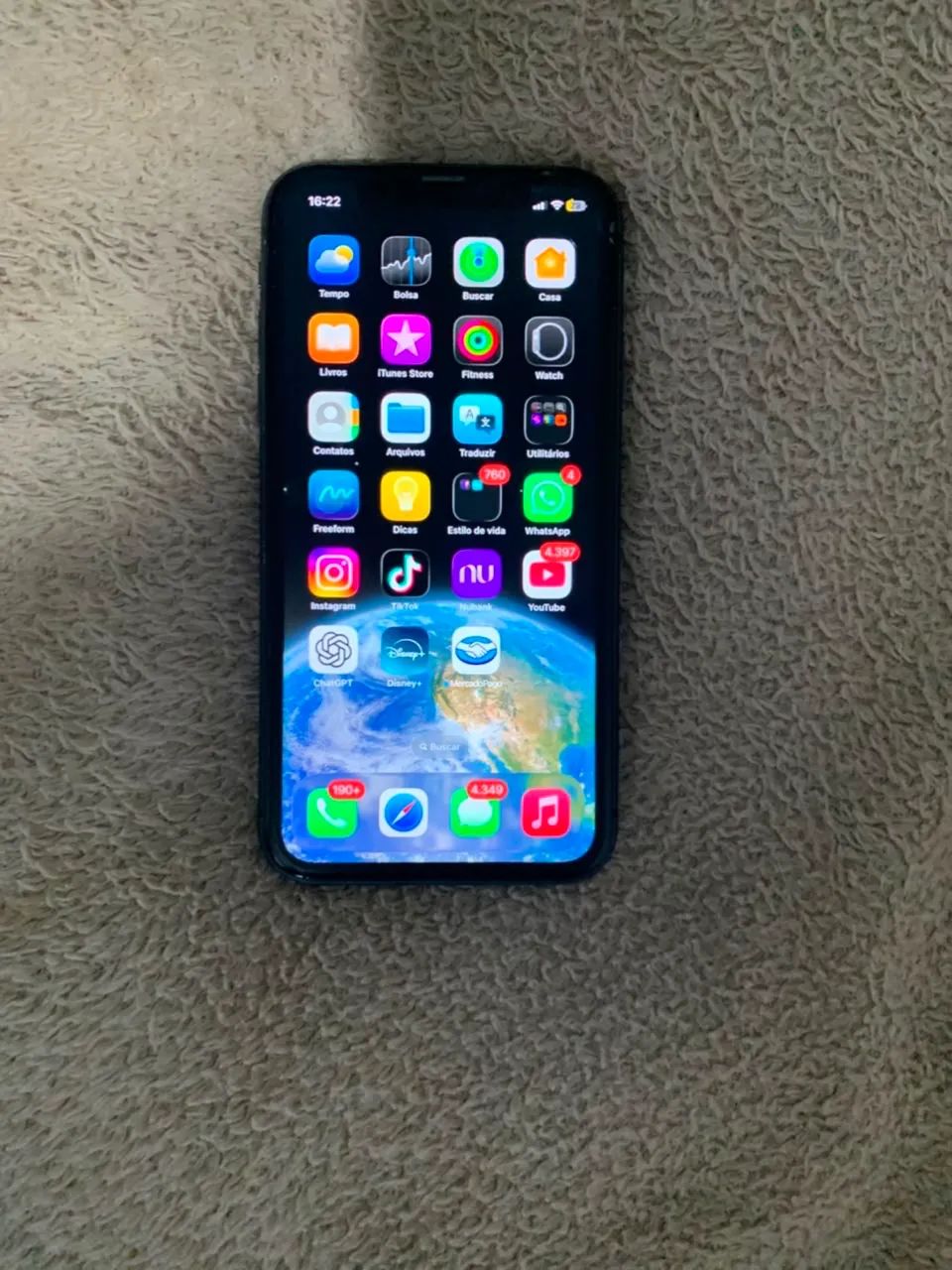iPhone 11