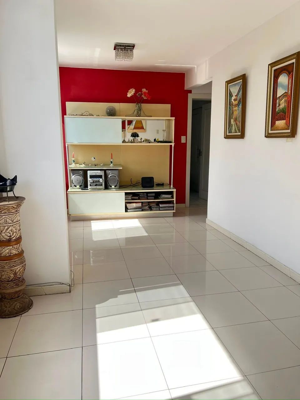 Apartamento com 01 suíte na Avenida Nazaré