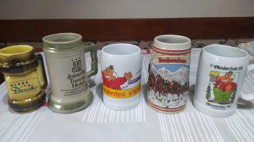 Lote de canecos de chopp antigos