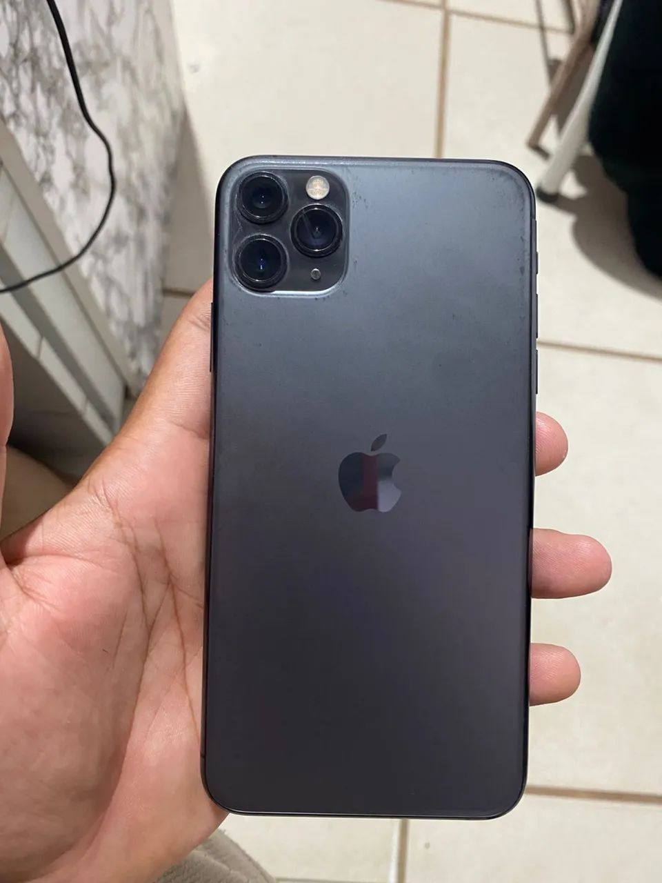 iPhone 11 Pro Max a venda  - Foto 2