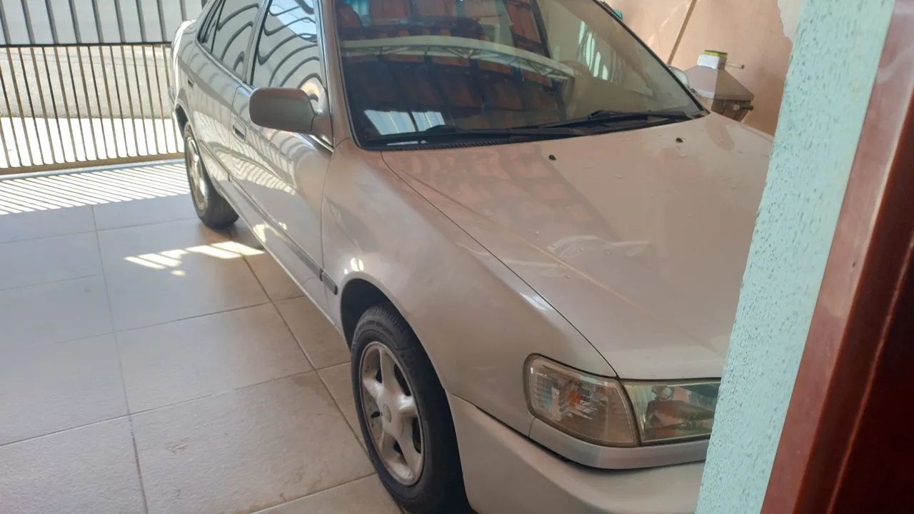 Toyota Corolla XEI 1.8/1.8 Flex 16V Aut. 2001