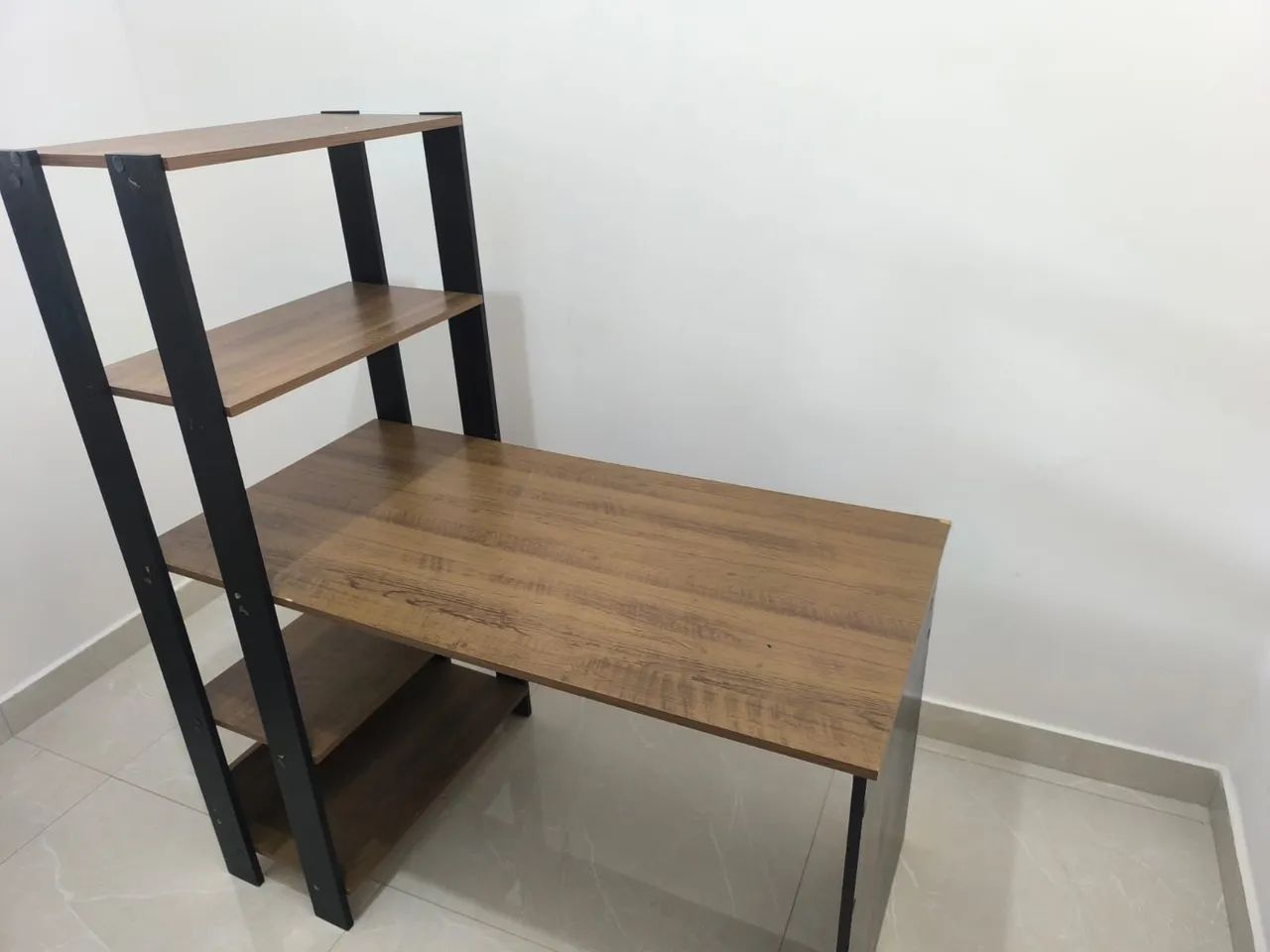 Vende escrivaninha  - Foto 4