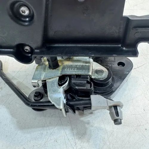 Fechadura Porta Traseira Esquerda Renault Kwid 2018 A 2023