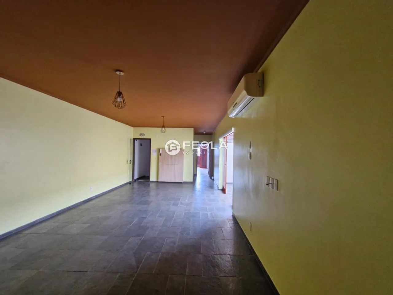 Casa para alugar em Santa Bárbara D'Oeste, Centro, com 2 quartos, com 167 m² - Foto 4