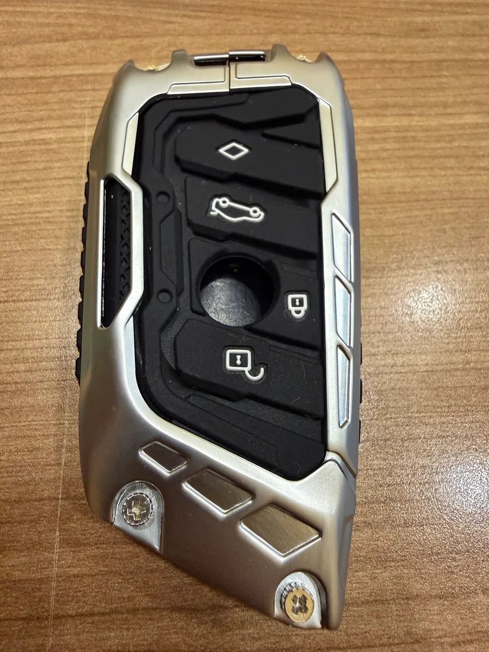 Capa chave BMW 320i em metal prata - Foto 2