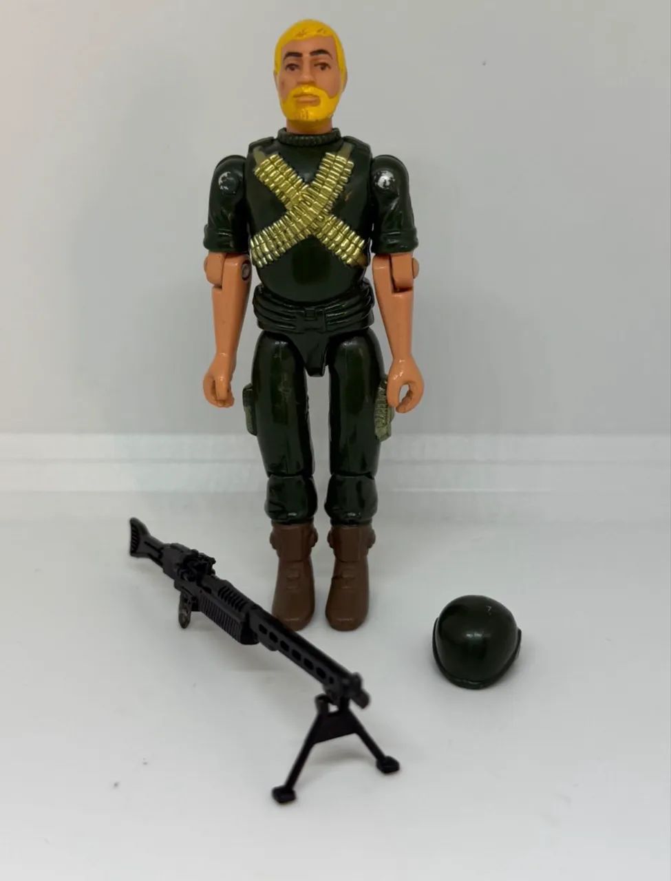 Comandos em Ação Estrela Gladion Arma Pesada 