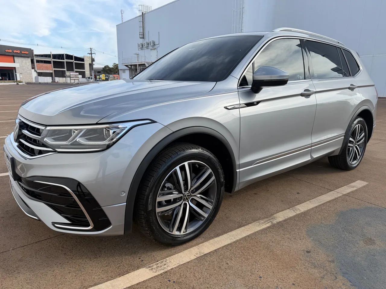 Volkswagen Tiguan 2024