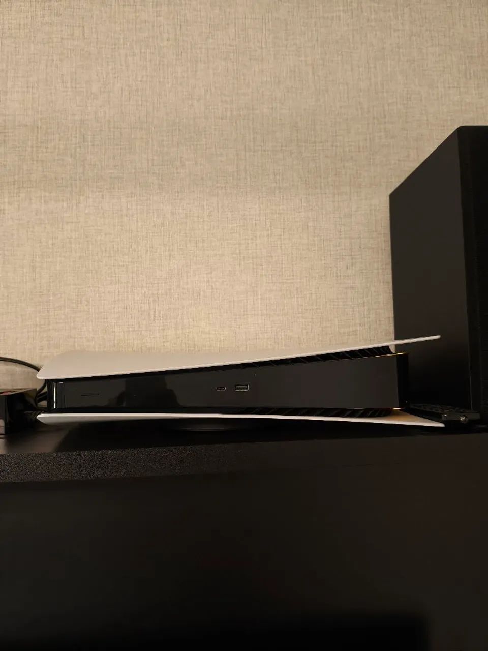 Playstation 5 com 2 Controles - Foto 4