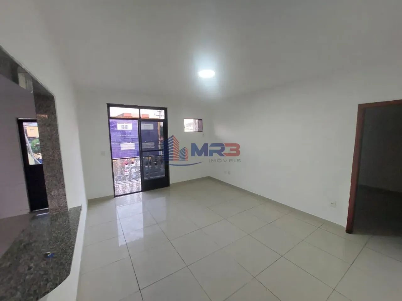 Casa para locação com 3 quartos em Rocha Miranda