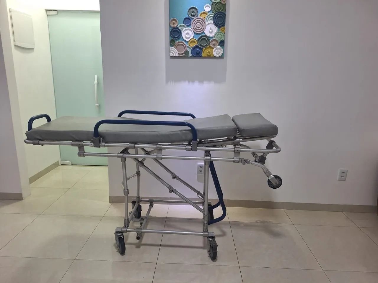 Desapego de uma Maca hospitalar 