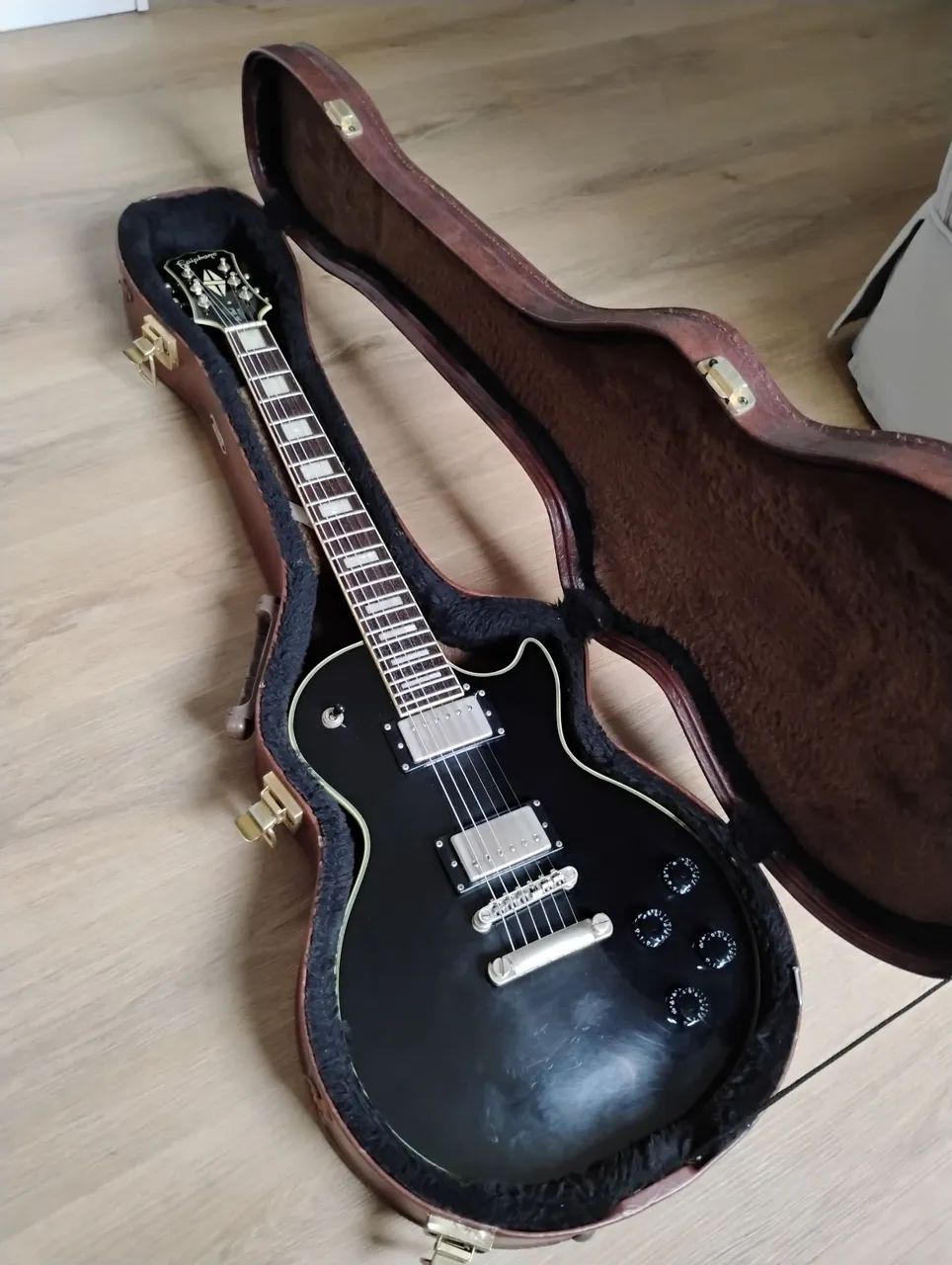 Guitarra Epiphone Les Paul Custom
