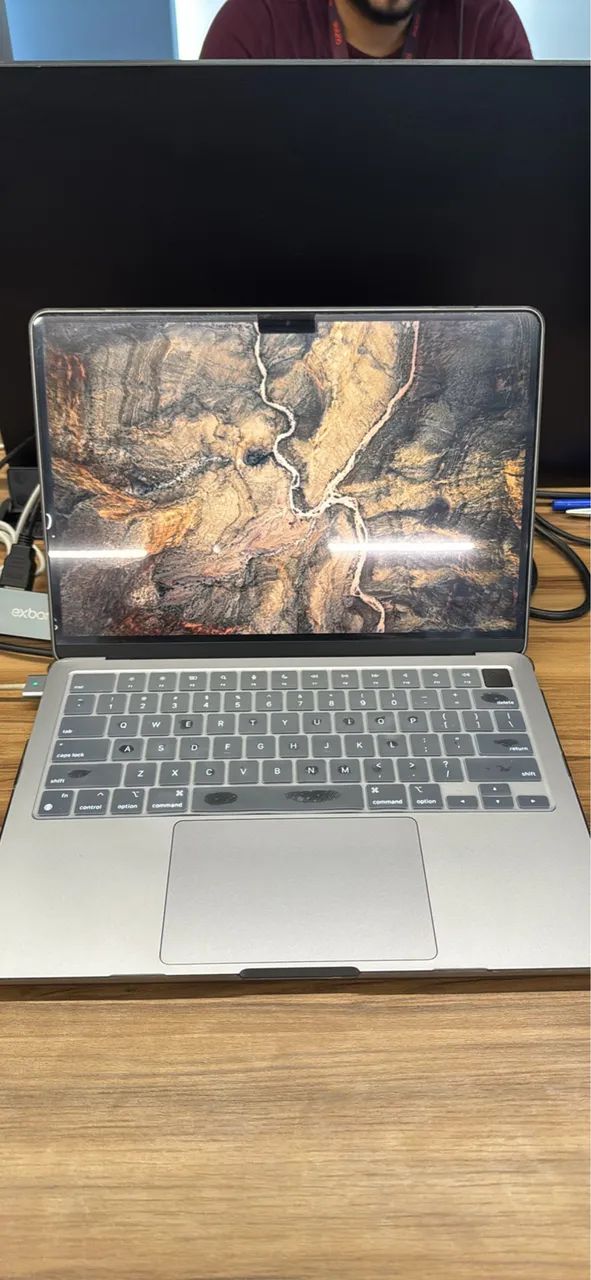 MacBook Air m3 13?