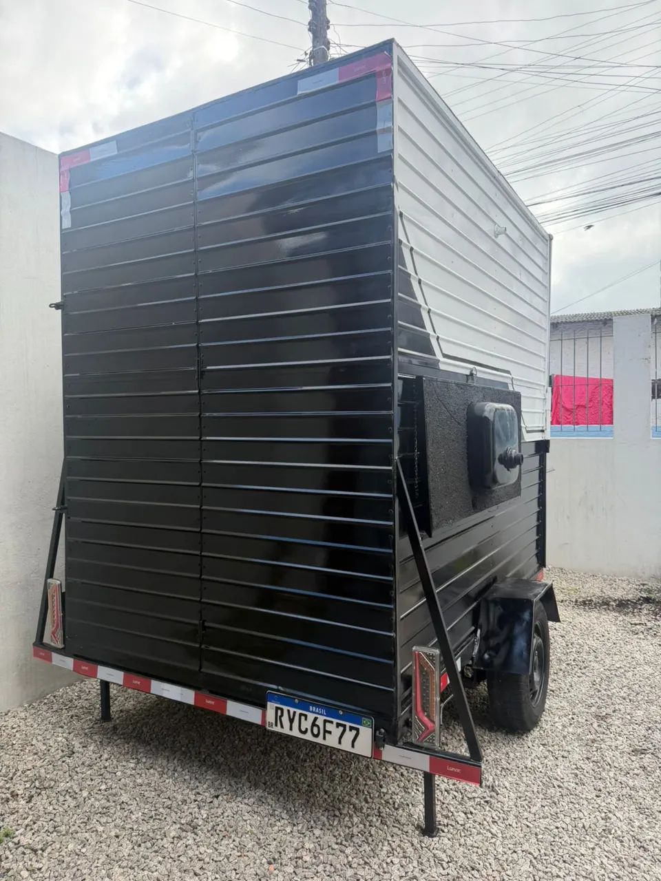 TRAILER HOME À VENDA - PRONTO PARA TRANSFORMAR EM SEU MOTORHOME! - Foto 2
