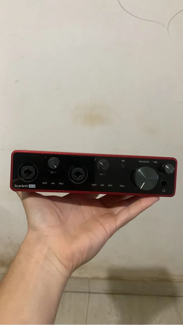 Interface de áudio FOCUSRITE 414 3GN - Foto 2